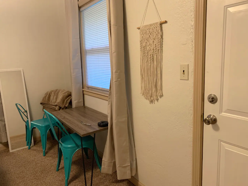 2021 S Harris Ave #2021 - Photo 3 of 7