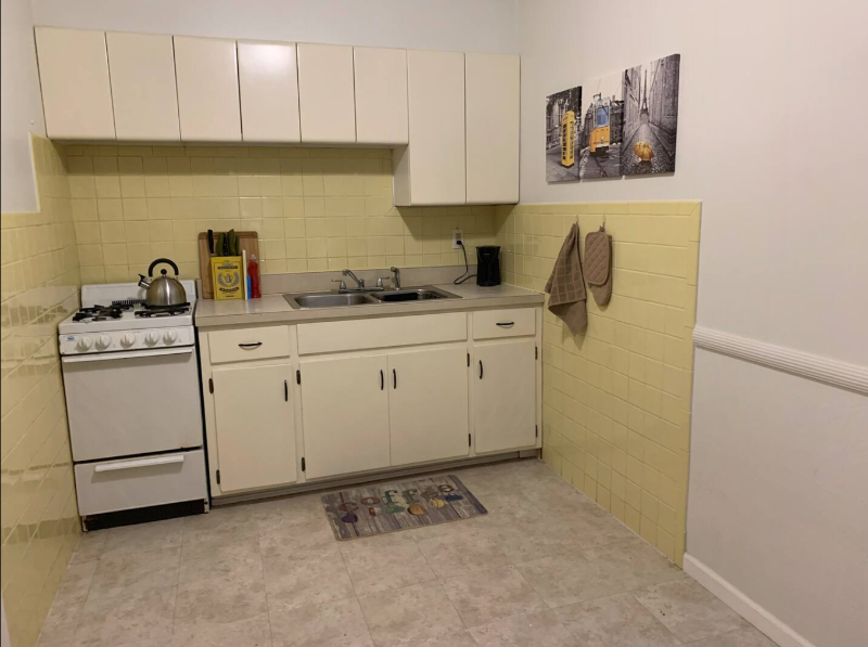 2021 S Harris Ave #2021 - Photo 4 of 7