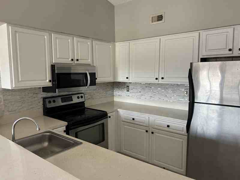 2550 Sw 18th Ter #2311 - Photo 5 of 23