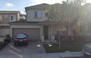 featured image of 438 Chestnut St