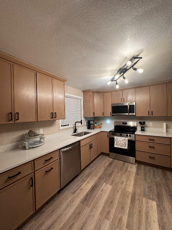 2021 Airport Rd - Photo 6 of 10