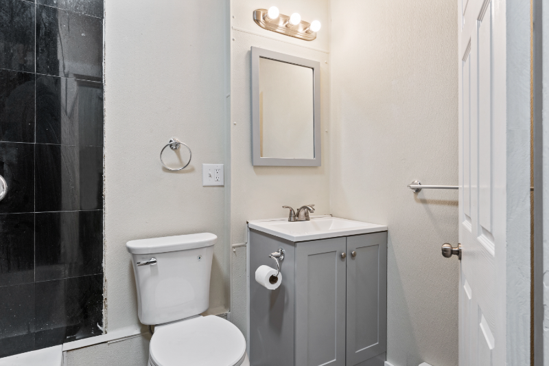 27 Frederic St #B - Photo 2 of 10