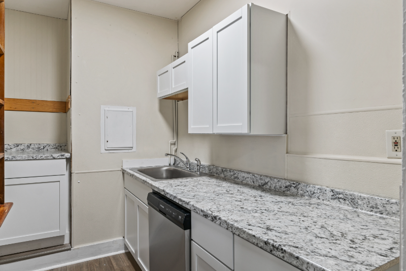 27 Frederic St #B - Photo 5 of 10