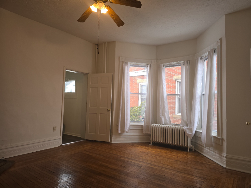 2614 Broad Ave #1stFL - Photo 5 of 10
