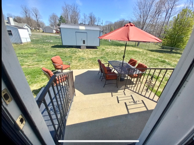 309 Oakland Dr - Photo 4 of 9