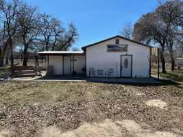 featured image of 2114 Polly Ln #B