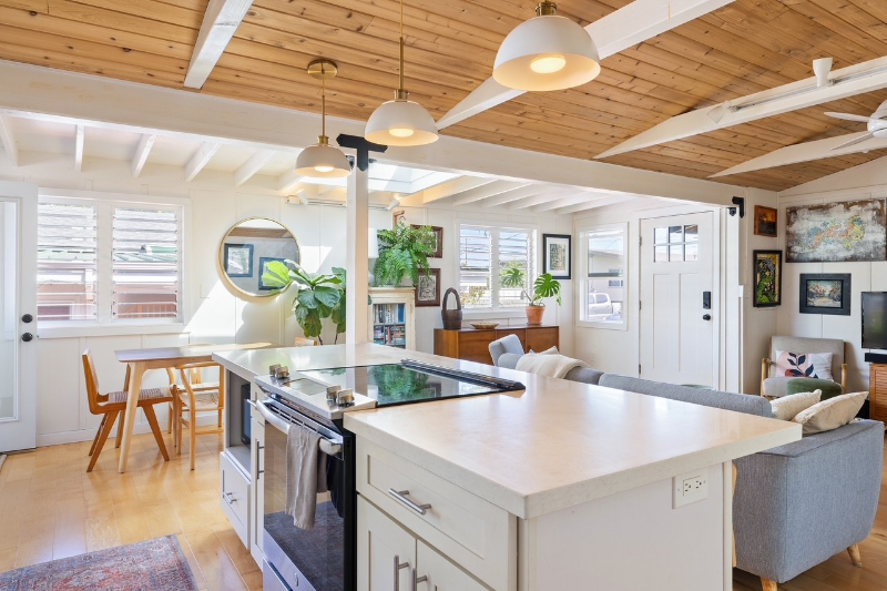 827A Oneawa St - Photo 2 of 18