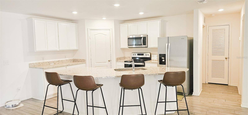 271 Begonia Ln - Photo 4 of 20