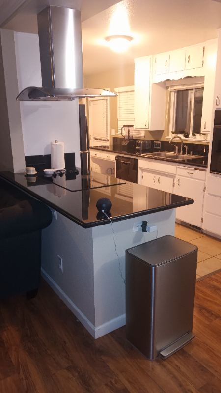 1825 College Ave - Photo 4 of 10