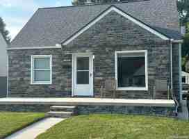 featured image of 24620 Stanford St