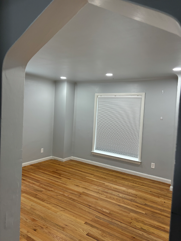 24620 Stanford St - Photo 4 of 20