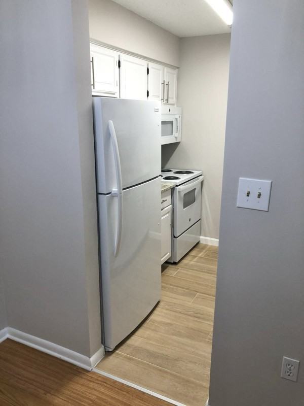 2210 Ravens Crest Dr - Photo 4 of 16