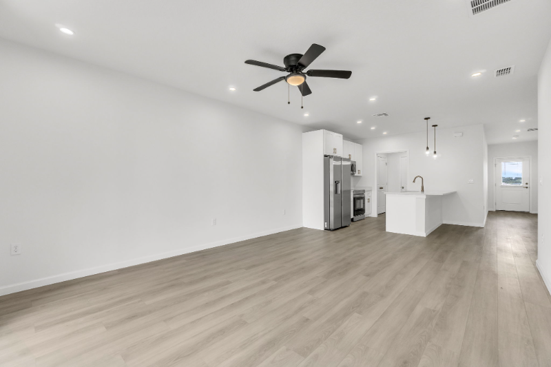 1004 Stinton St. - Photo 7 of 20