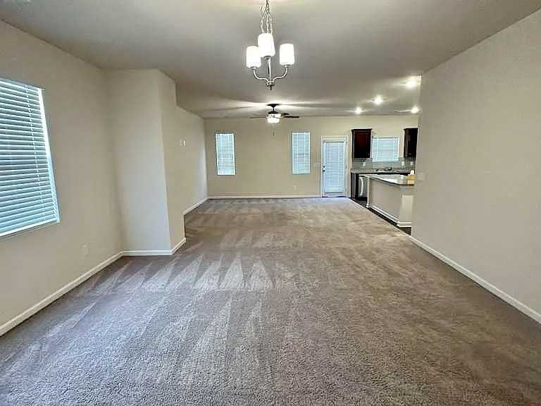 105 Berry Dr - Photo 2 of 8