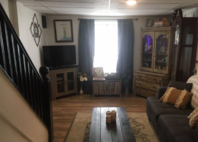 1901 E Main St #2 - Photo 5 of 8