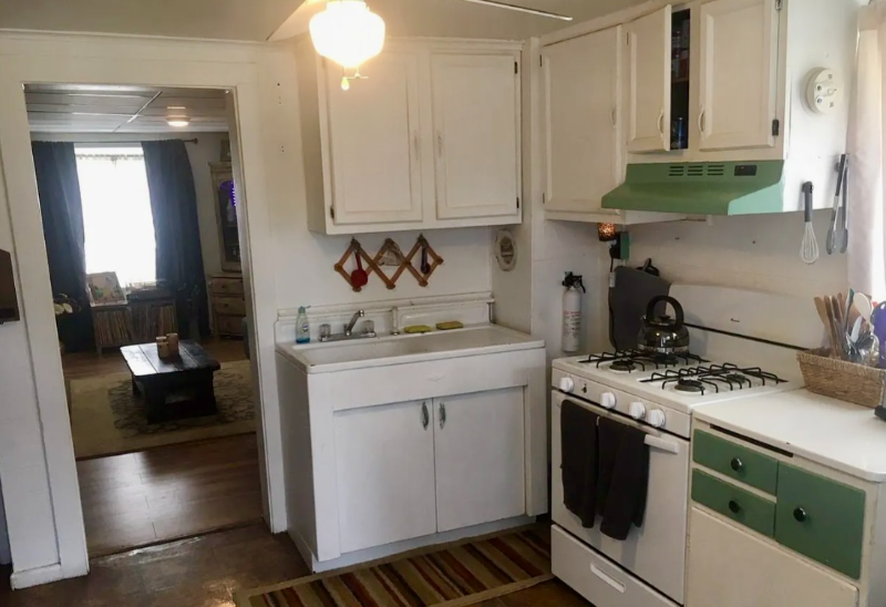 1901 E Main St #2 - Photo 7 of 8