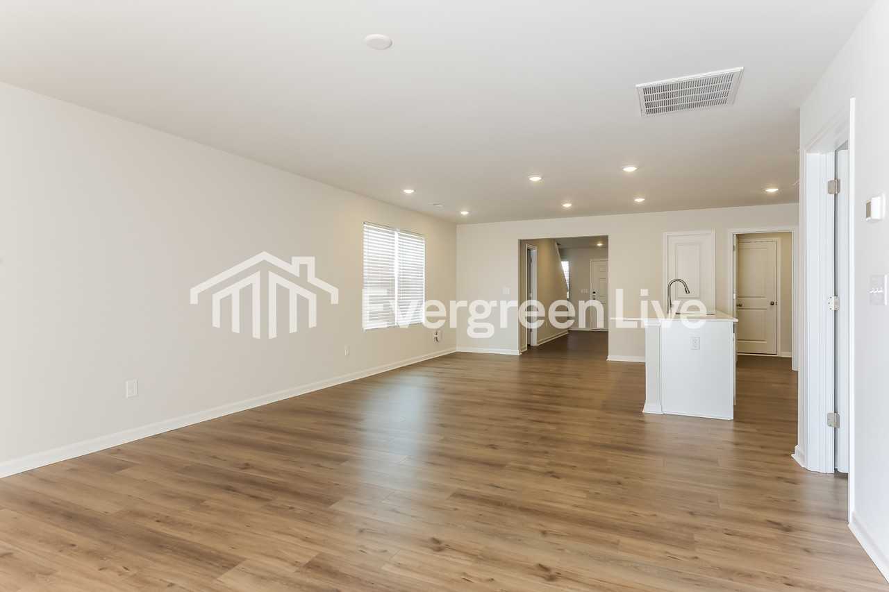 113 Stokely Way - Photo 5 of 16