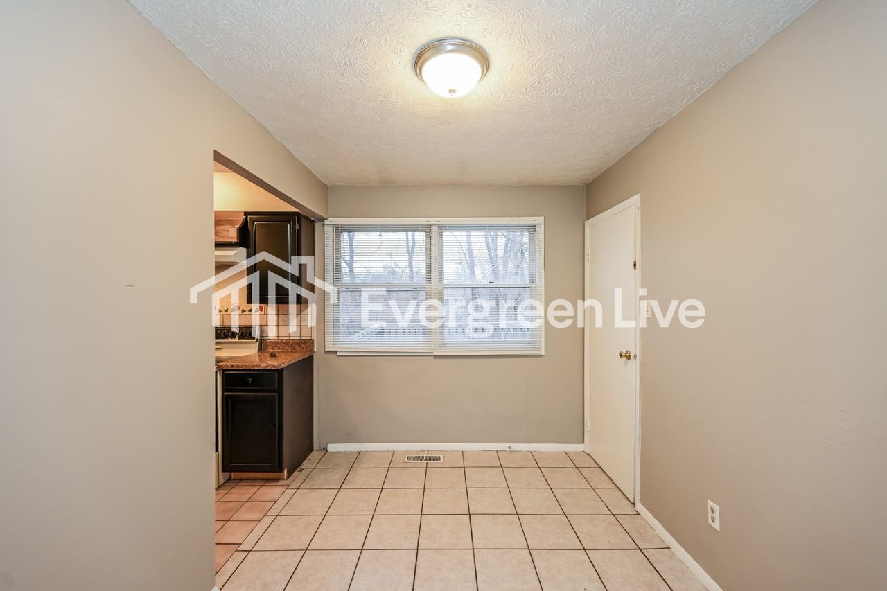 2980 Windon Dr - Photo 4 of 15