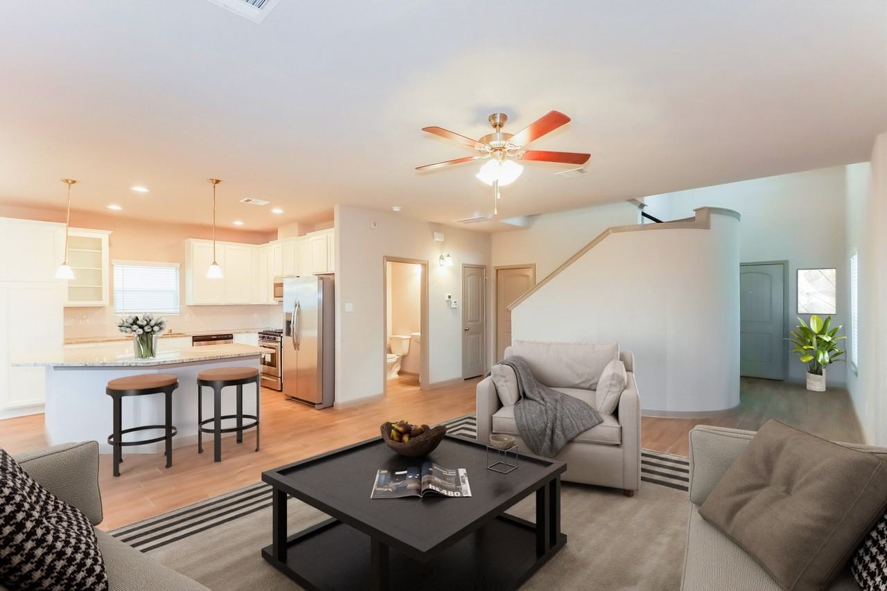 7915 Cypress Country Dr - Photo 2 of 16