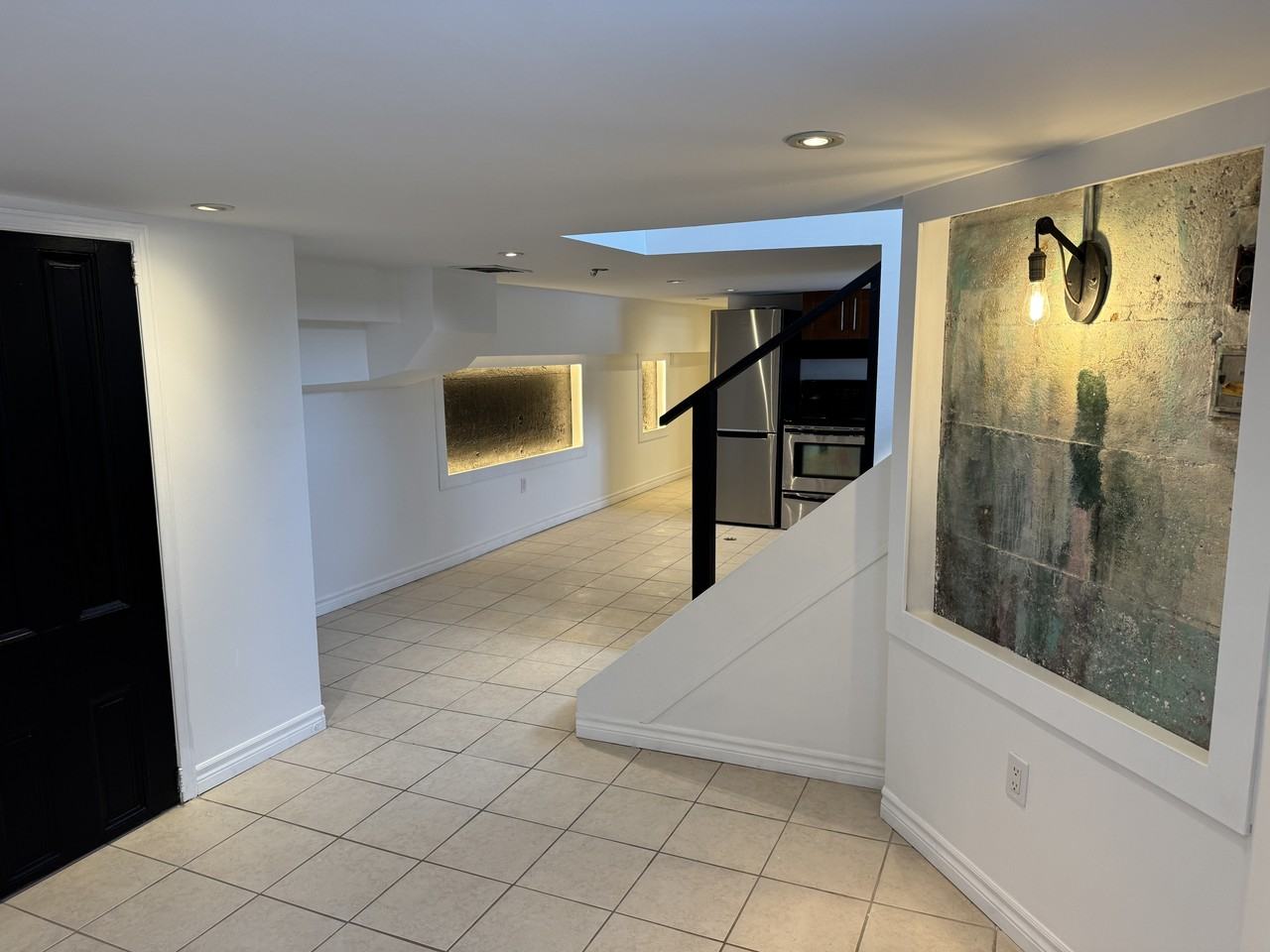 2A Tiverton Avenue - Photo 4 of 19