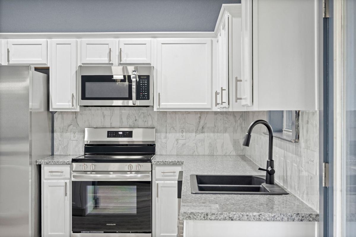 38 Deer Ridge Rd - Photo 4 of 16