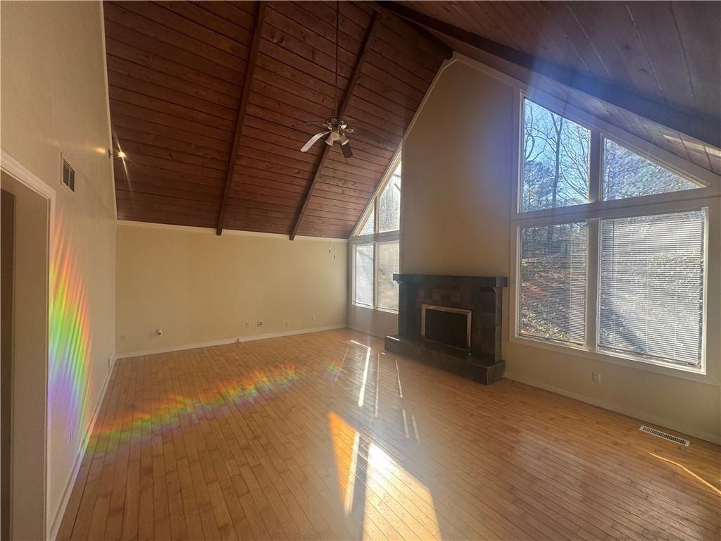 3246 Able Ct - Photo 4 of 23