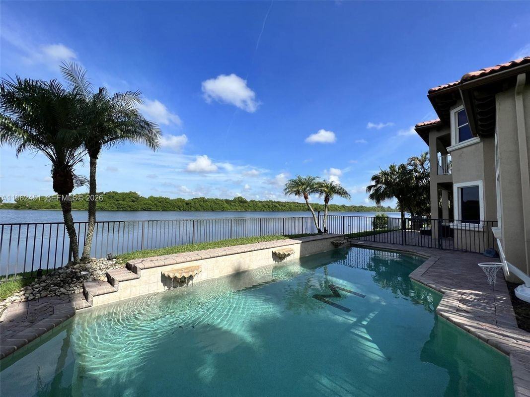 4800 Nw 124th Way - Photo 7 of 15