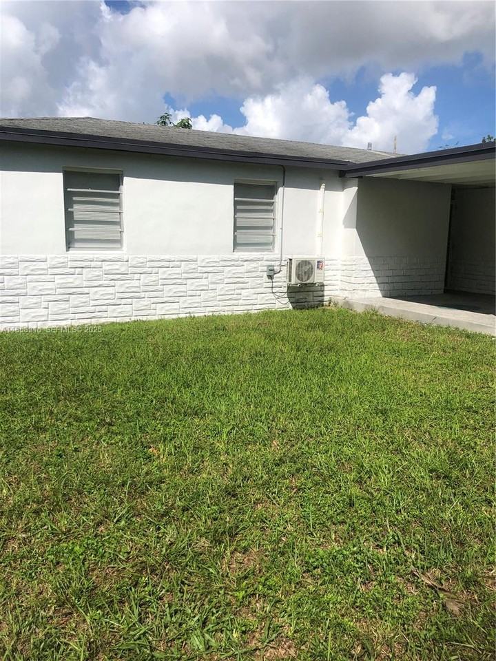 300 Northwest 97th Street - Photo 7 of 16