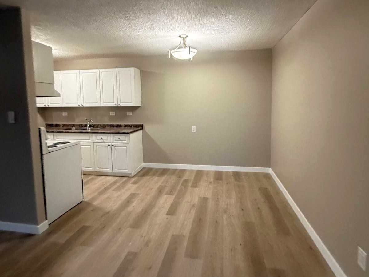 Confederation Park Apartments I & II - Photo 4 of 15