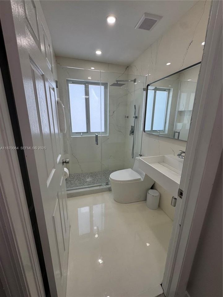 17201 Southwest 142nd Court #17201 - Photo 5 of 7