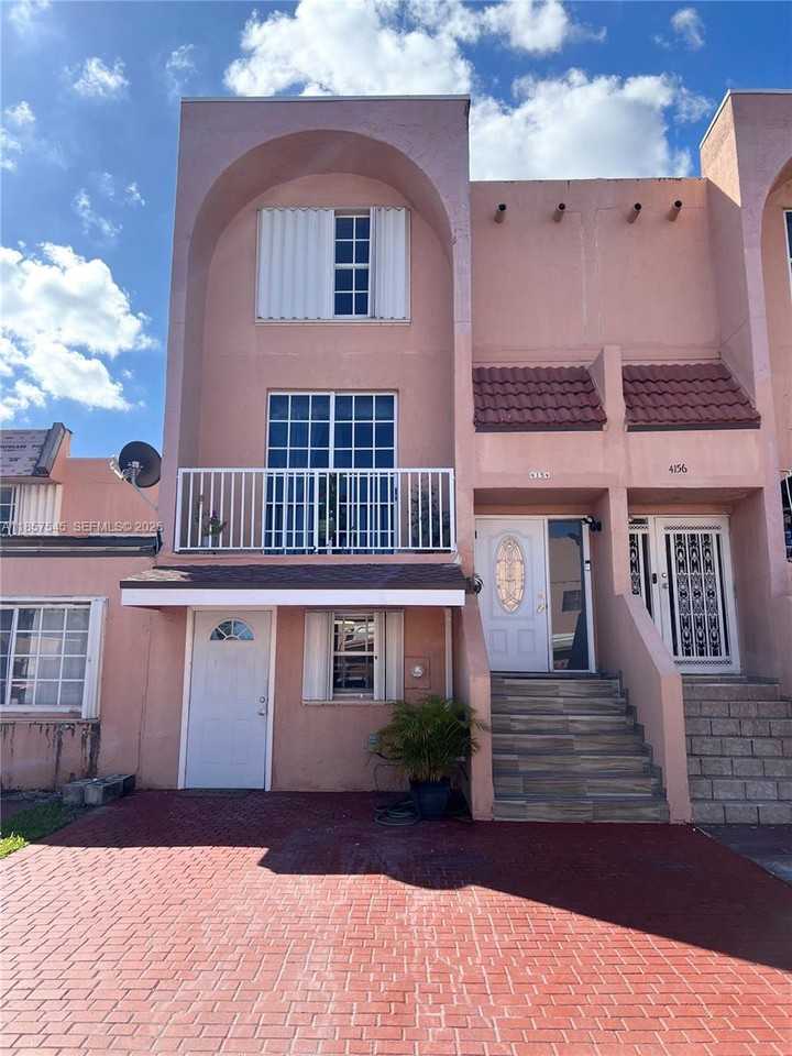 4154 West 10th Lane #19