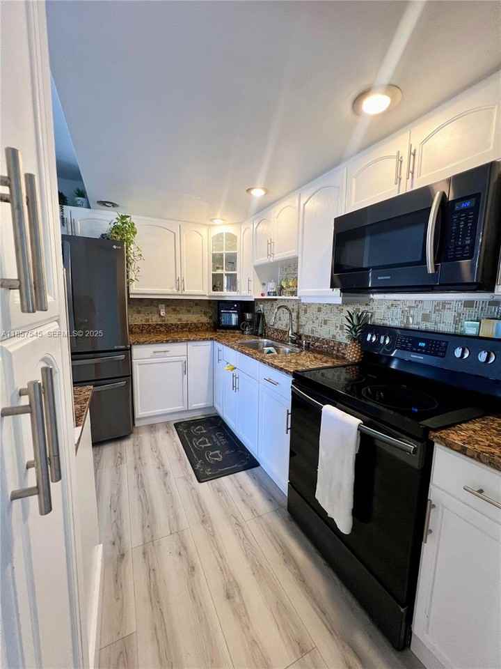 4154 West 10th Lane #19 - Photo 2 of 9