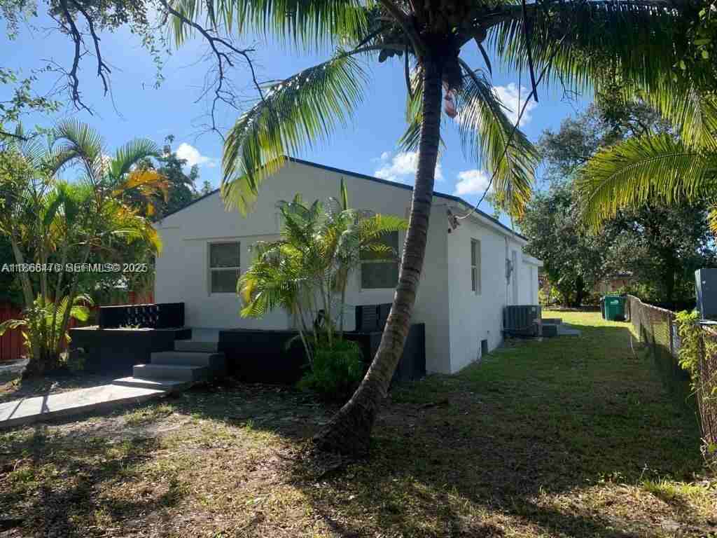 2424 Northwest 44th Street #2424 - Photo 2 of 13