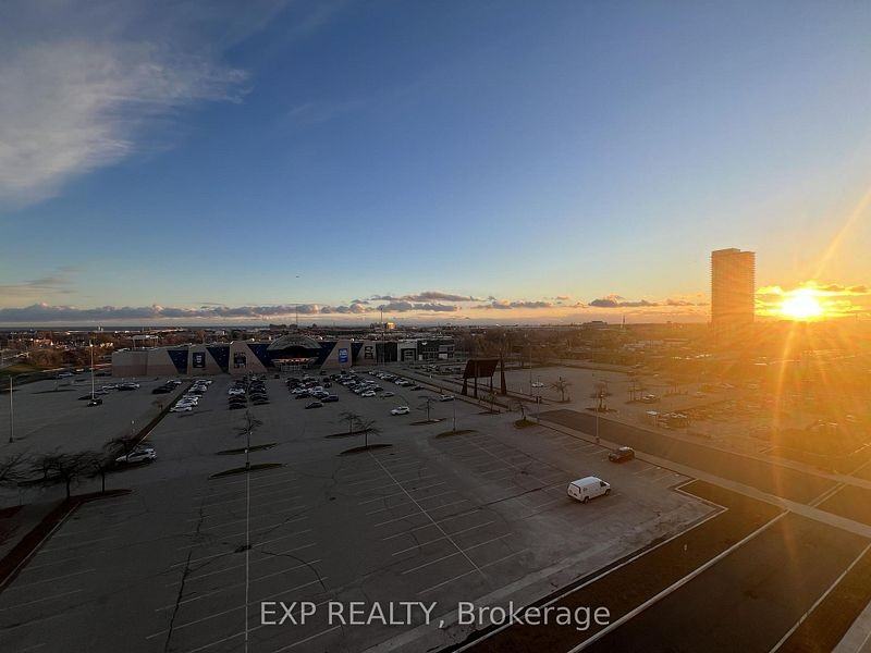 1007 The Queensway #625 - Photo 6 of 7