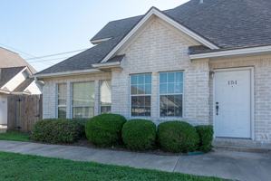 featured image of 3613 S Hampton Ct