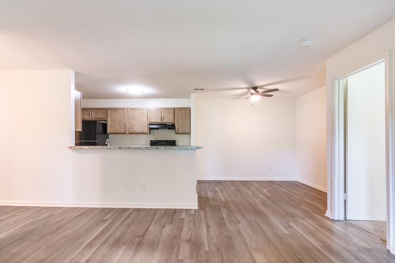 Lakewood Apartments - Photo 3 of 62