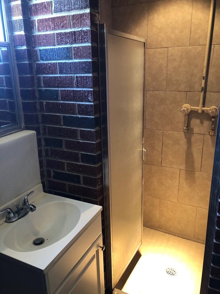 101 1/2 Catherine Ave #NA - Photo 7 of 11
