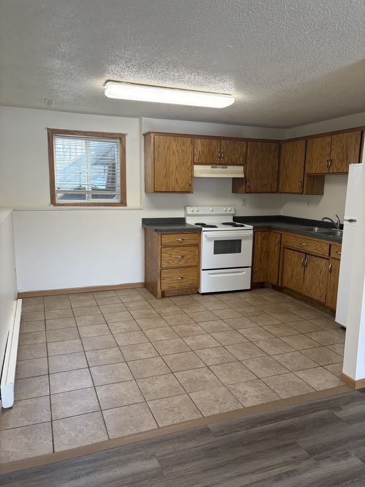 450 29th Ave N #NA - Photo 3 of 10