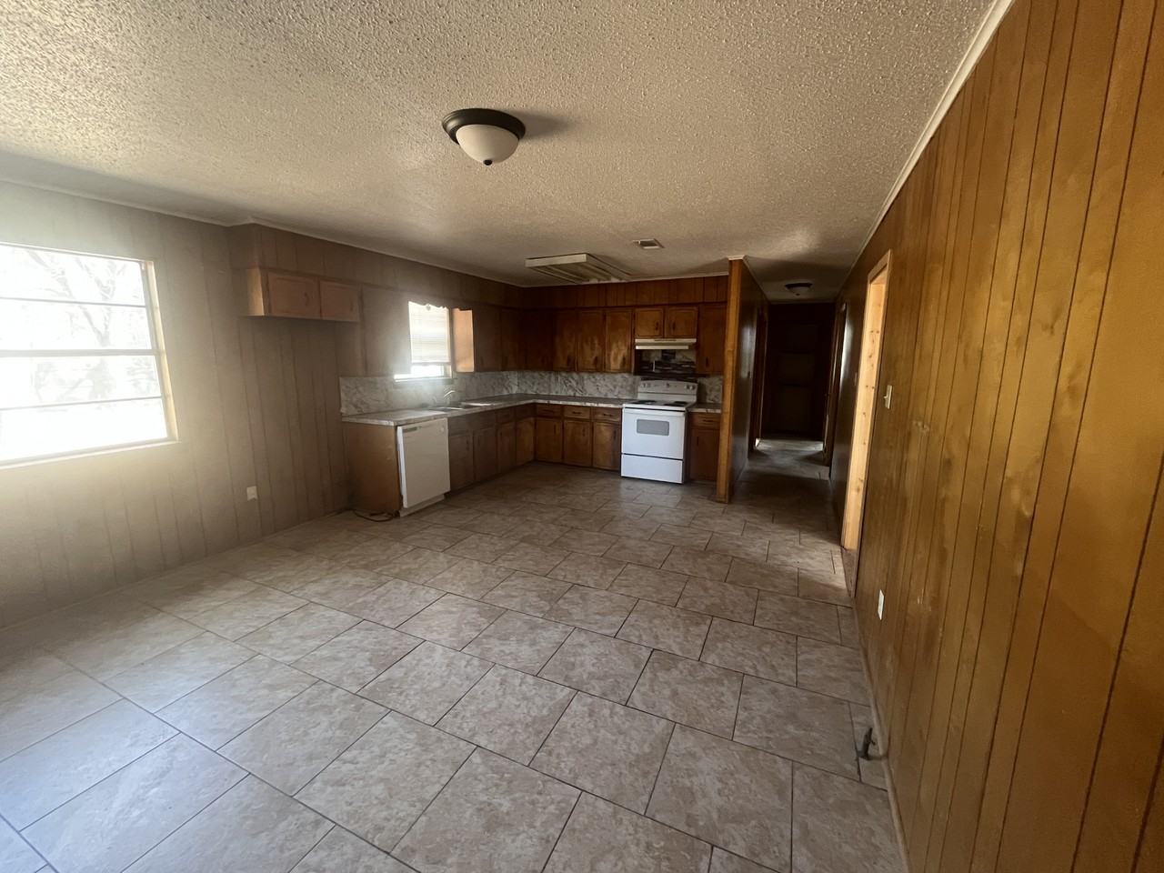 50 Brewer St #NA - Photo 6 of 16