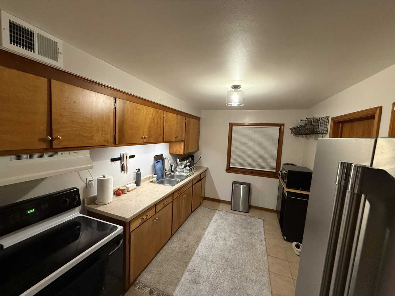 9320 W Burleigh St #9320LOWER - Photo 6 of 32