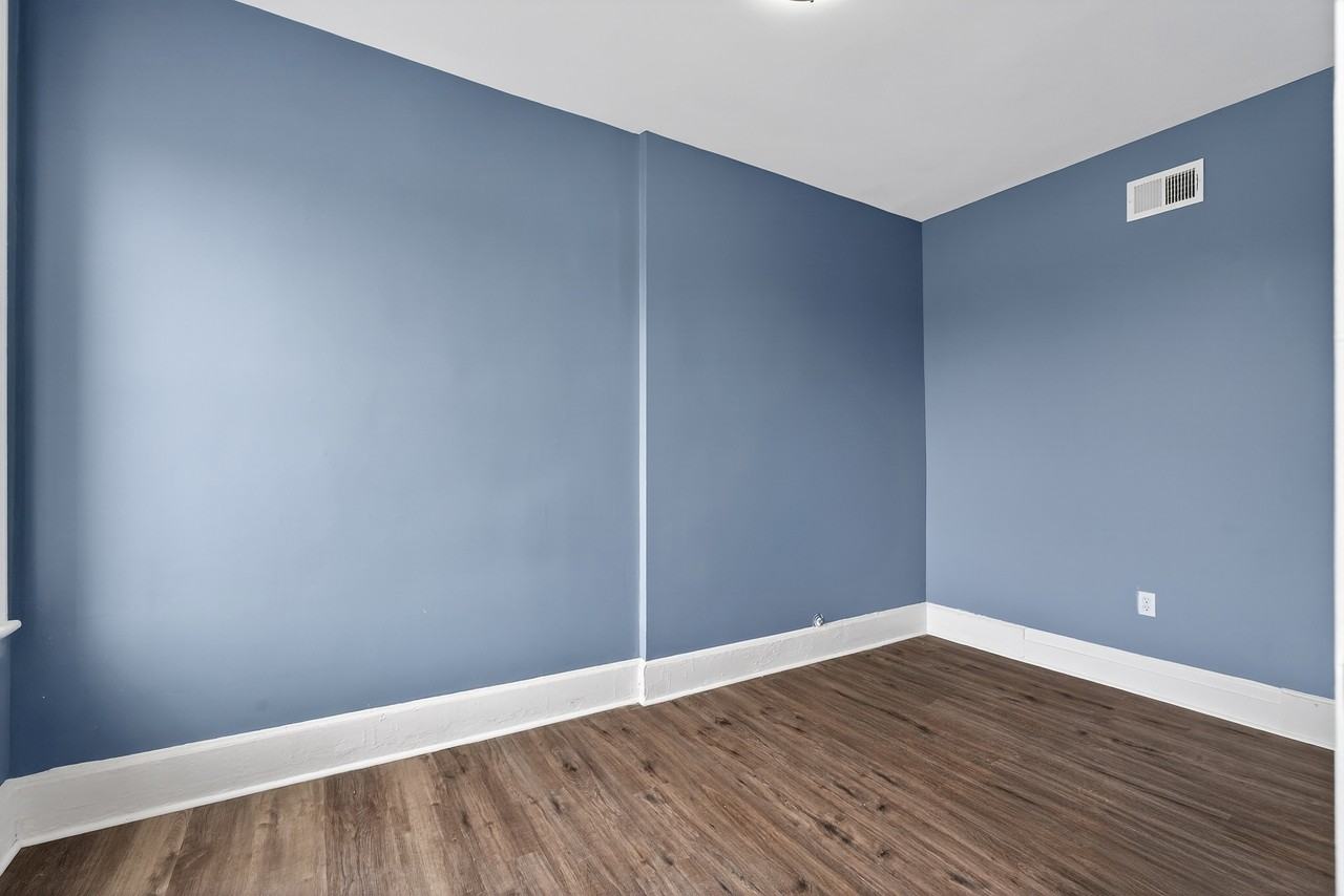 1003 S Orange Ave #404 - Photo 4 of 10