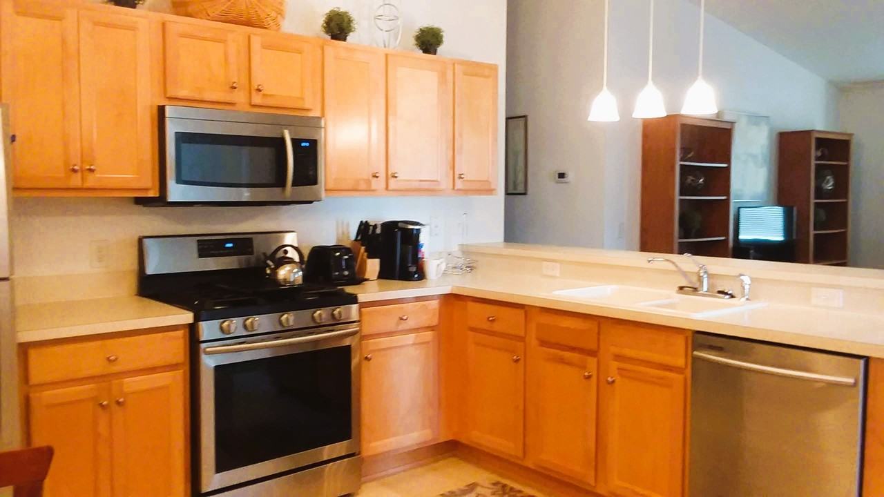 1645 Hickory Grove Ln #NA - Photo 3 of 16