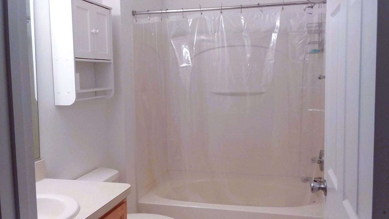 1645 Hickory Grove Ln #NA - Photo 7 of 16