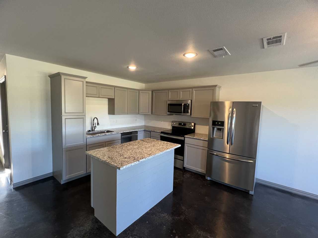 Eastwood Rd #2222 - Photo 5 of 10