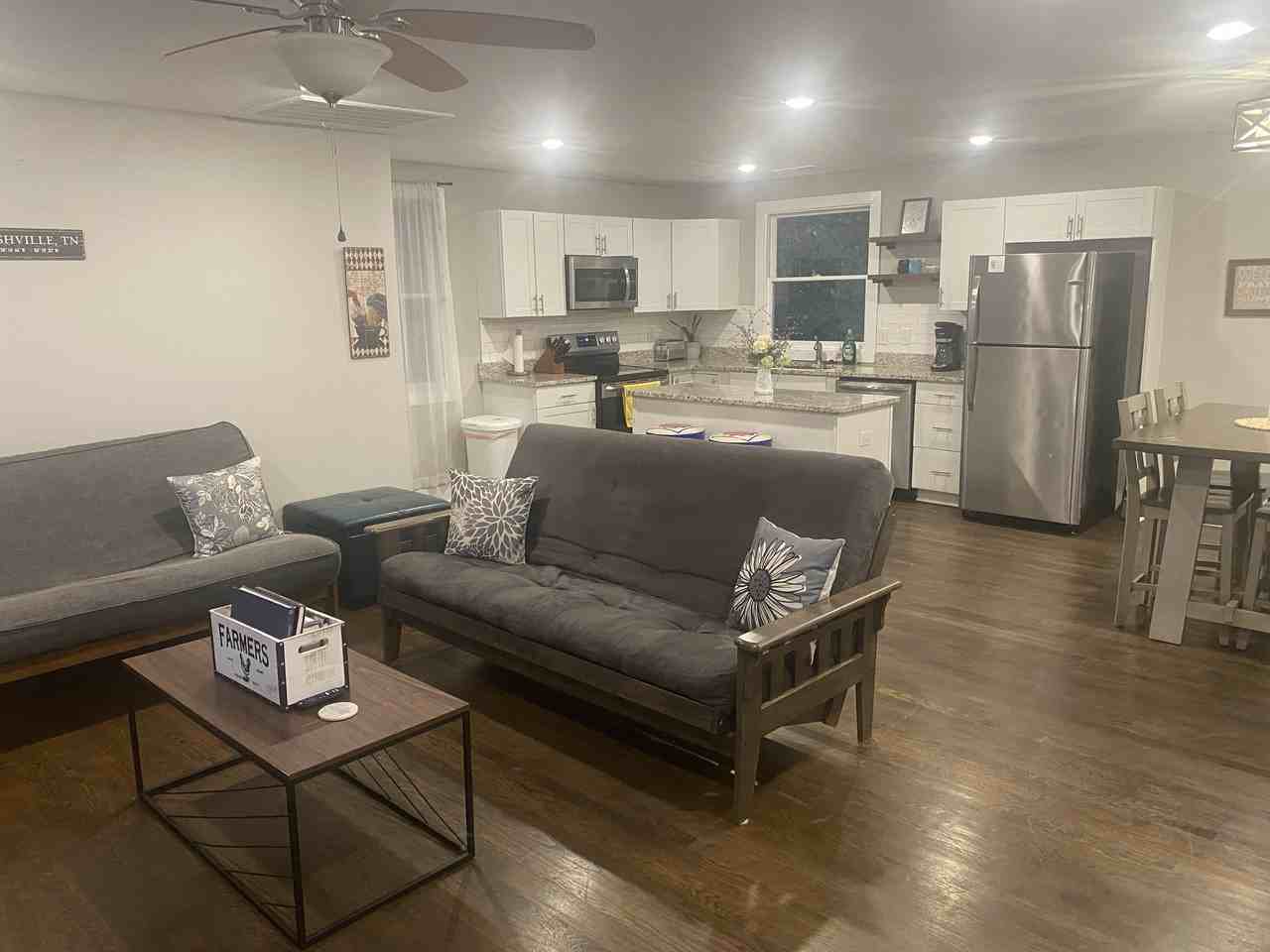 829 Rose Park Dr #NA - Photo 2 of 7