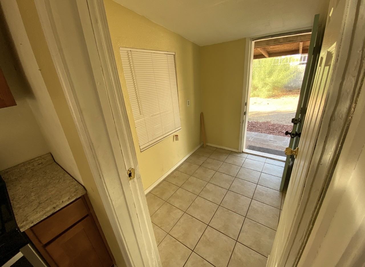 106 E Vaughn Ave #NA - Photo 7 of 17