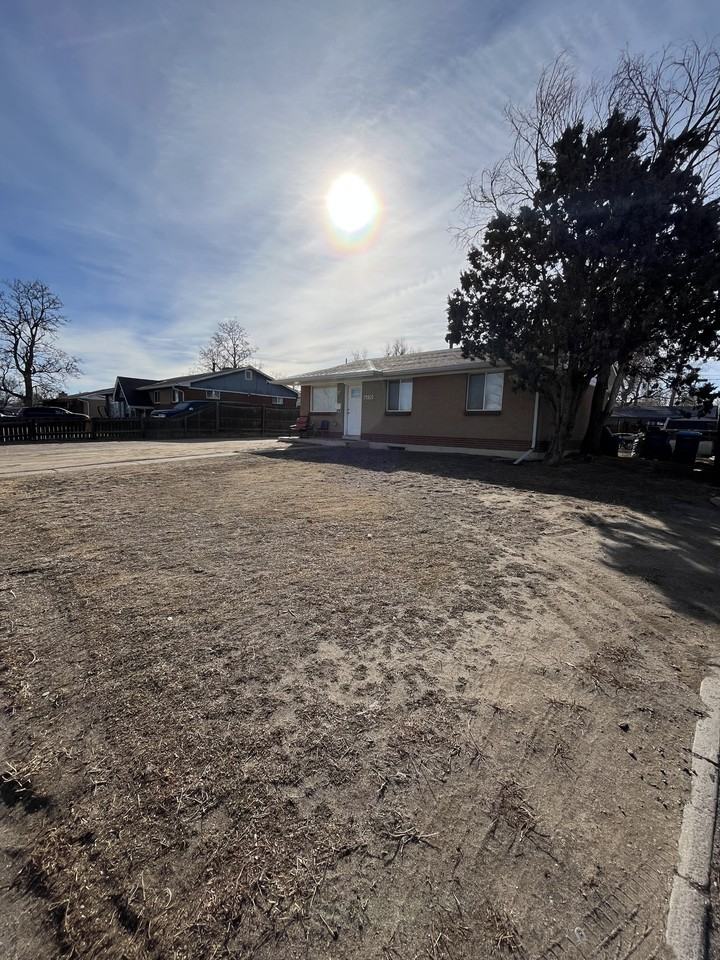 6020 E 68th Way #NA - Photo 3 of 18