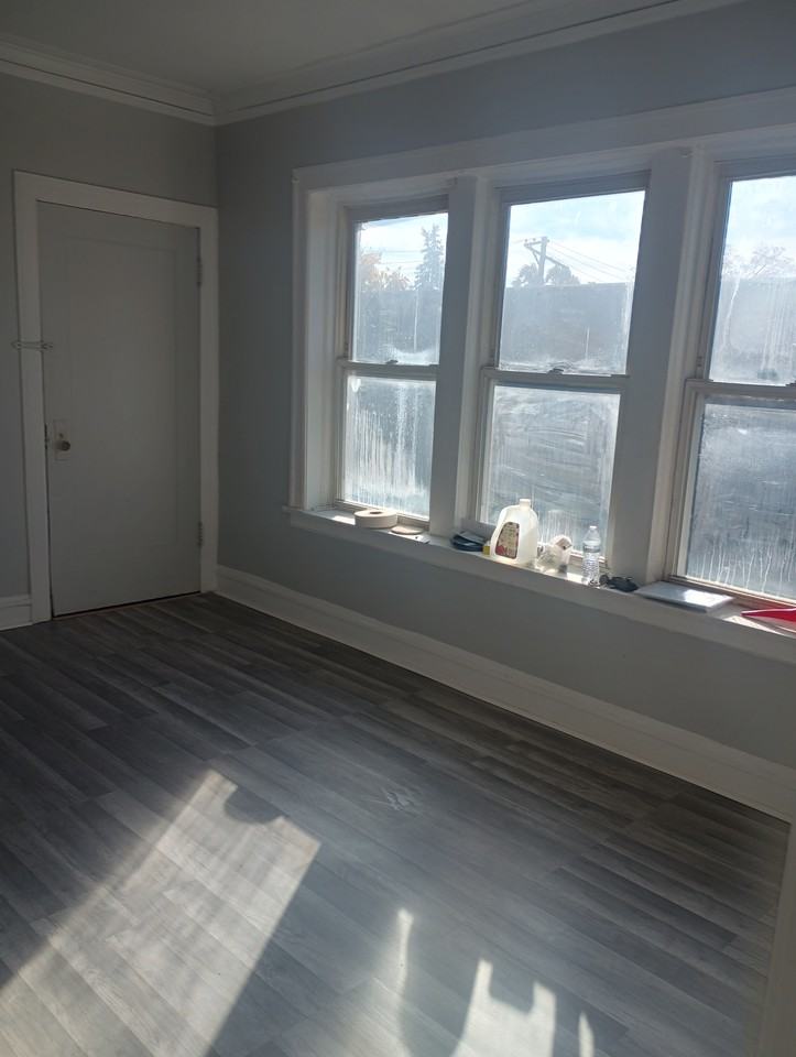 7913 S Laflin St #3 - Photo 3 of 5