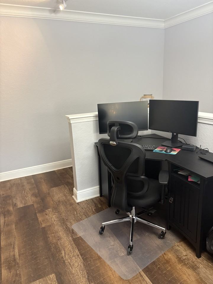 404 Belmont Pl #404 - Photo 5 of 14