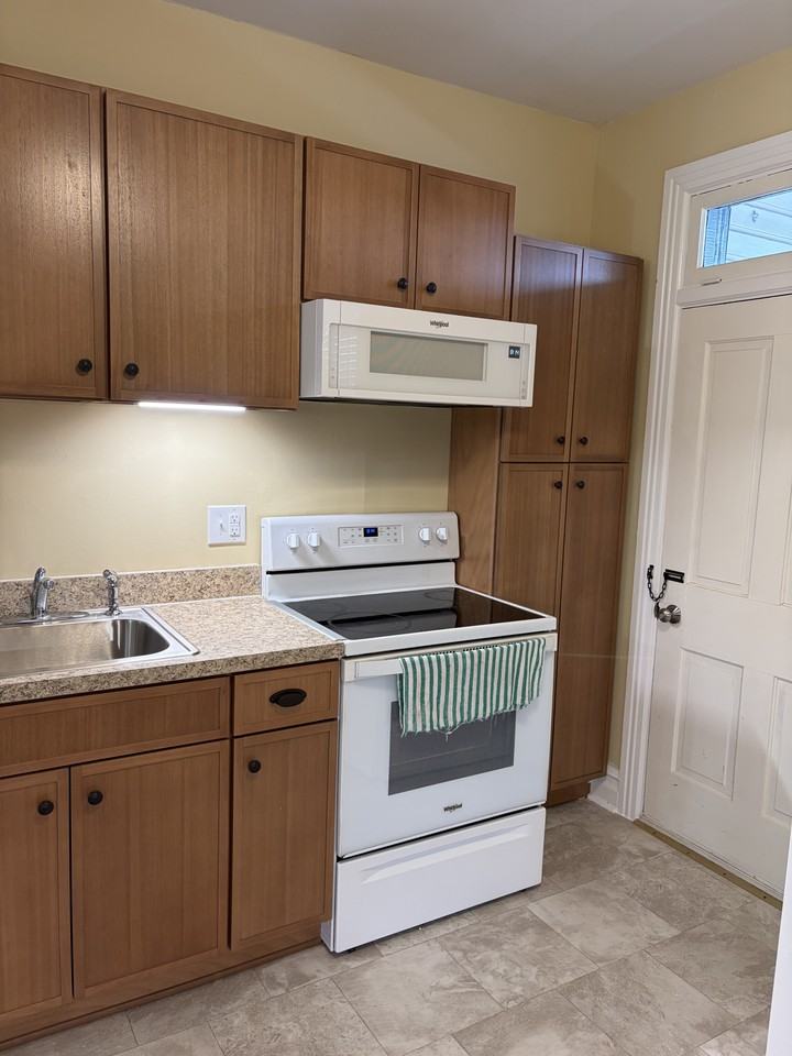 1501 Wilson Ave #2 - Photo 4 of 12